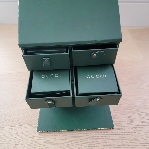 🖤GUCCI 2023 LUNAR NEW YEAR GIFT BOX - Picture 7 of 8